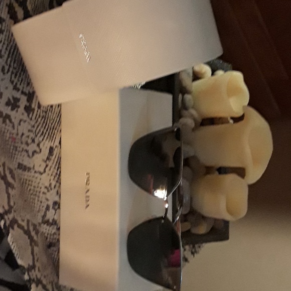 PRADA MIRRORED SUNGLASSES - Picture 3 of 4